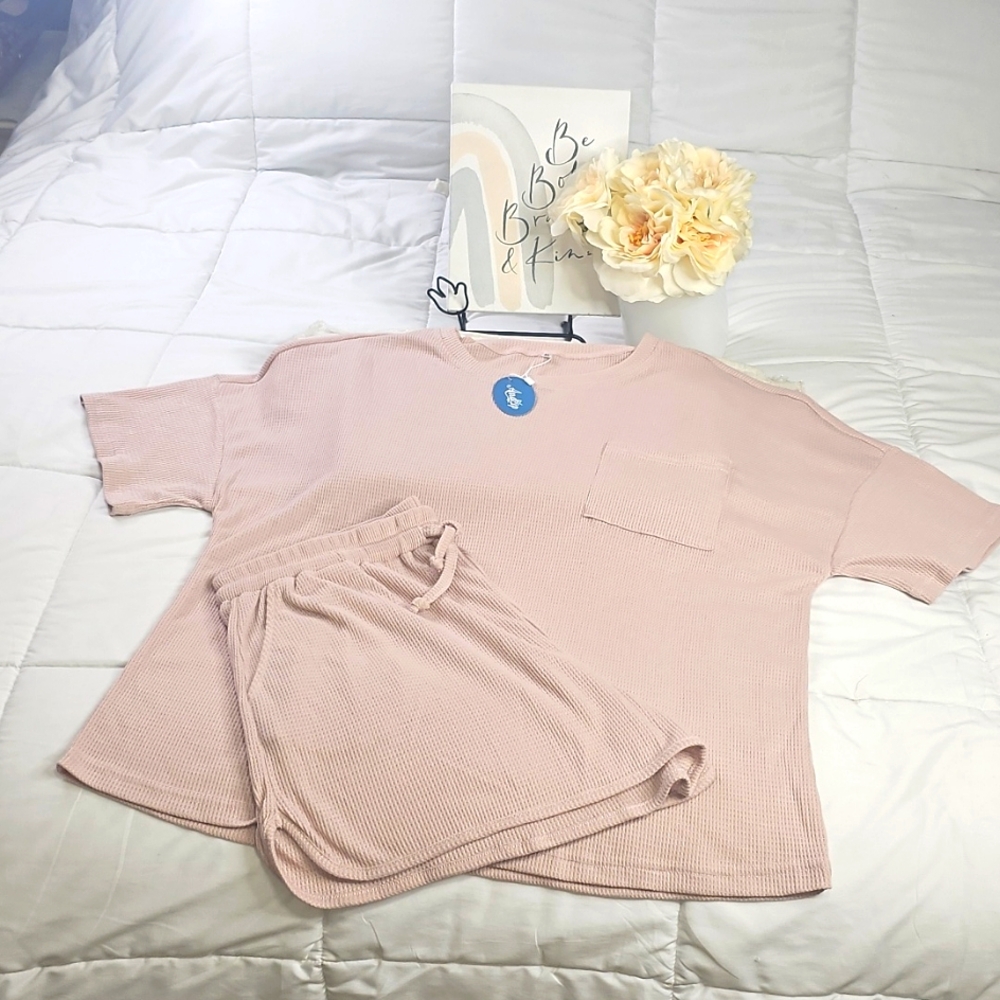 Pink Pajama Set Loungewear Elegant wear Vacation Resort wear - Picture 11 of 11